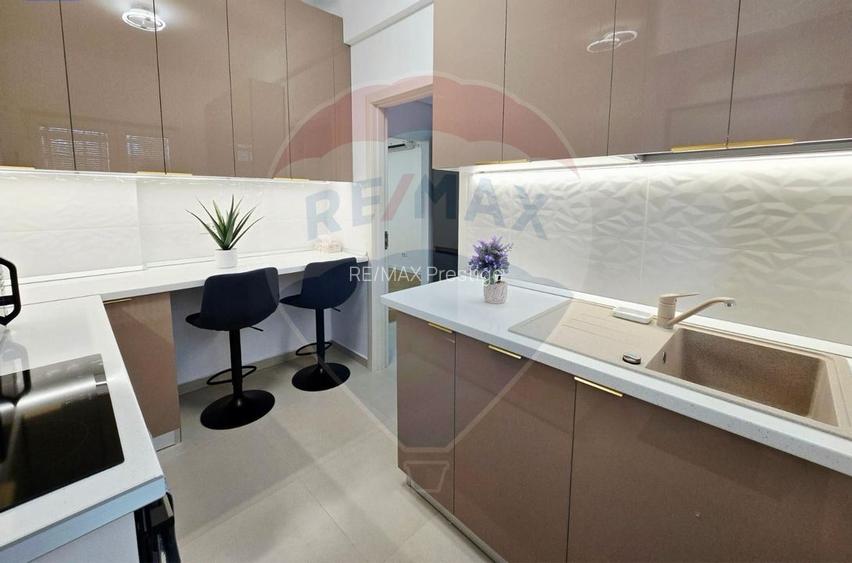 Apartament 4 camere de închiriat – Bd. Unirii / Str. Vulturilor 25 - 4