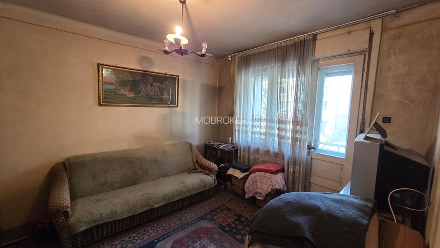Vând apartament cu 2 camere în Centru - 3
