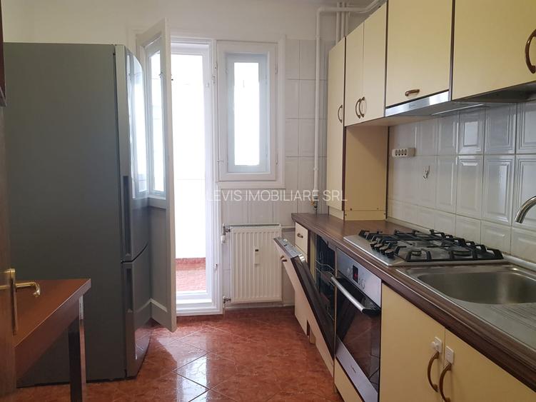 Inchiriere apartament 3 camere, metrou Bucur Obor, curat, etaj 2, 600 euro - 11