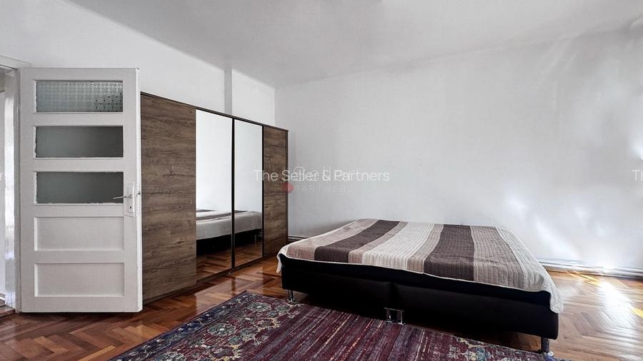 Suprafata generoasa de teren - 12