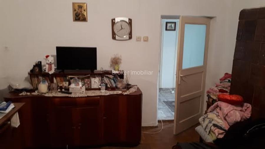 Casa batraneasca, zona Cet, 3 camere , 431 mp teren - 18