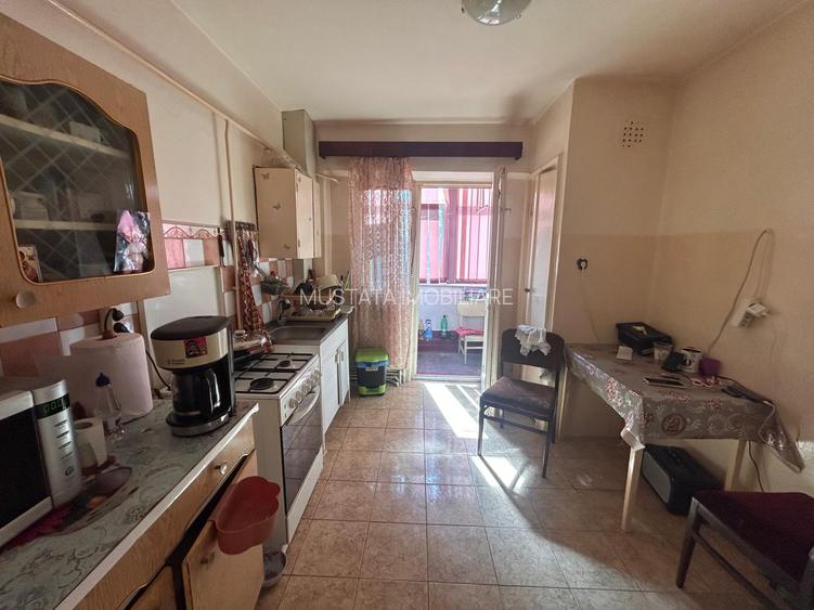 Etaj 1- Apartament 3 camere confort 1 decomandat, zona Obor. - 3