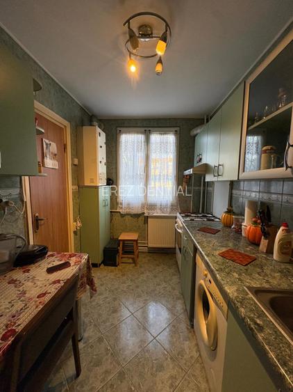 Apartament 3 camere cu centrala proprie zona Brancoveanu - Scoala 129 - 8