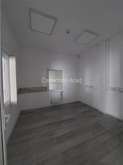 Hala pentru productie depozitare sau  sediu administrativ - 8