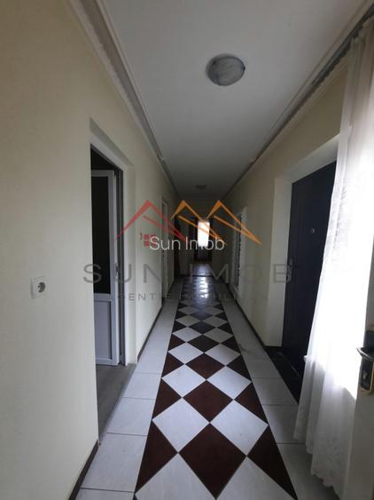 Vila 7 camere, an 1984, garaj, terasa, teren 604 m2, Poiana Campina,PH - 15