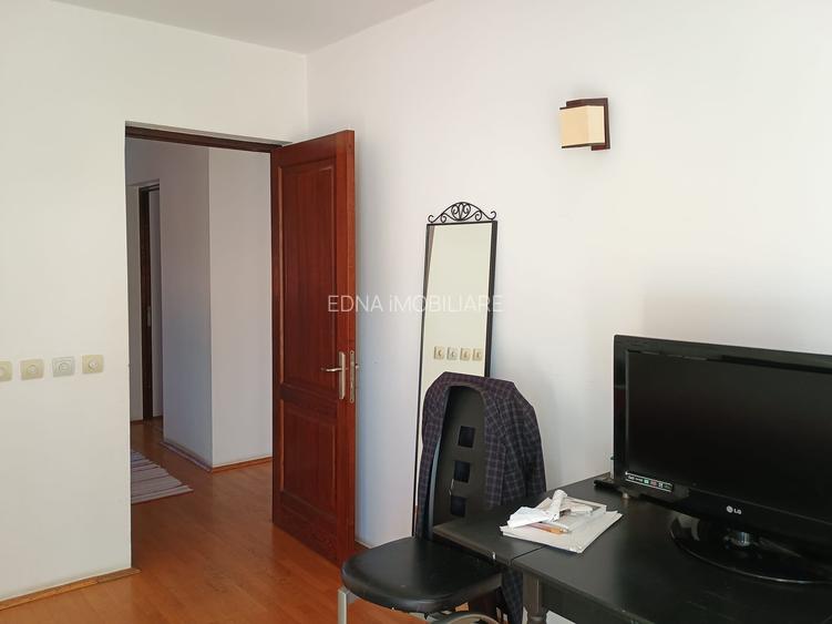 Vânzare vila  P+1E+ M – 4 dormitoare | 3 băi | living spațios | curte proprie - 22