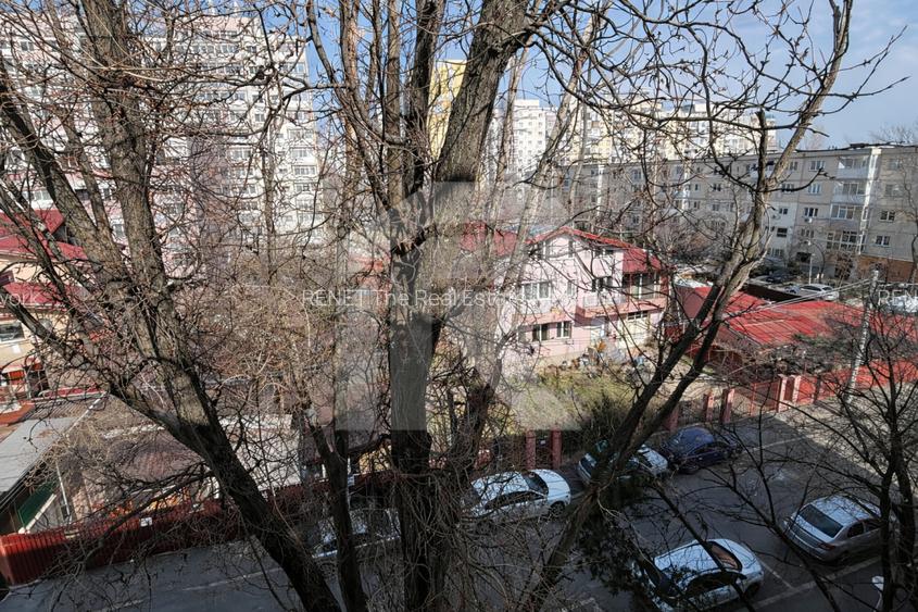 Apartament 3 camere DE INCHIRIAT – Str. Aleea Moinești, Sector 6 - 9