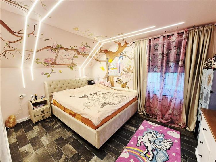 Casa de vanzare cu priveliste frumoasa - 12