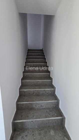 Hale de inchiriat 560 mp/buc , birouri  - 3