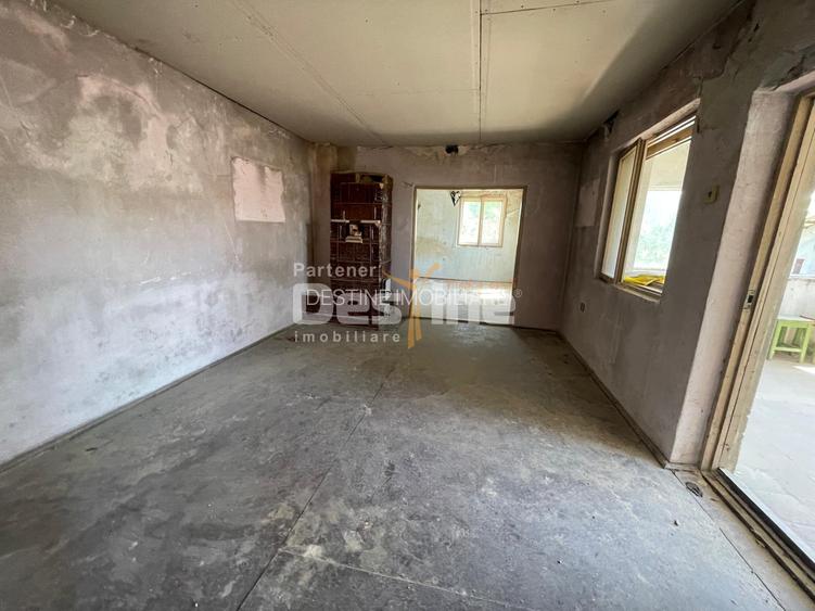 CASĂ + TEREN 385 MP | GARAJ | ZONA PETRICANI – GHERGHITEI | BUCUREȘTI - 10