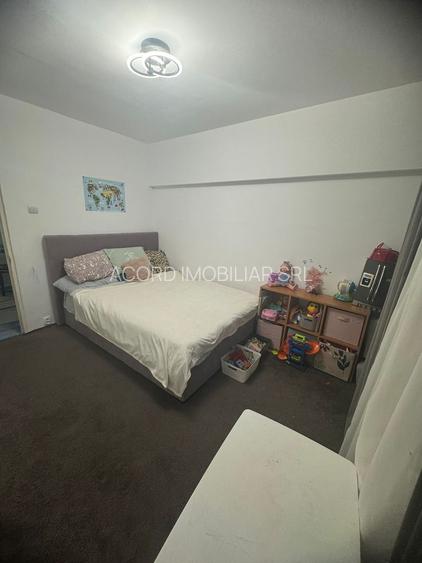 Faleza nord-- apartament 3 camere decomandat - 4