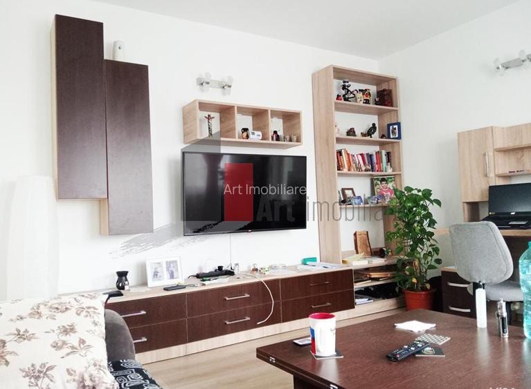 Vânzare apartament 3 camere cu centrală Apărătorii Patriei - 2