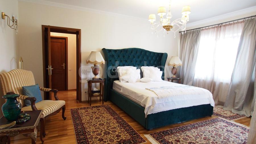 Vila reprezentativa cu finisaje premium | piscina | 1350mp - 13