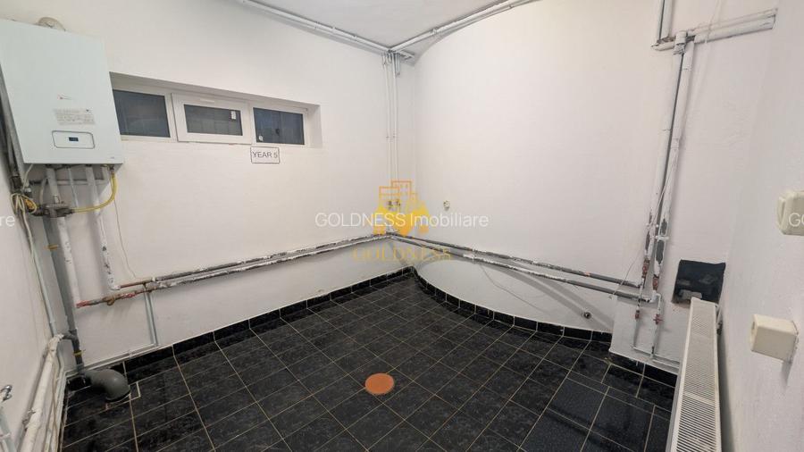 Casa/Spatiu de birou,Andrei Muresanu, 9 Camere,10 Parcari,Curte 2000mp - 27