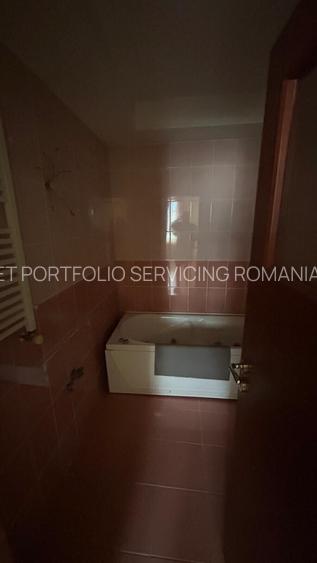Apartament 3 camere S4 str Savinesti - 2
