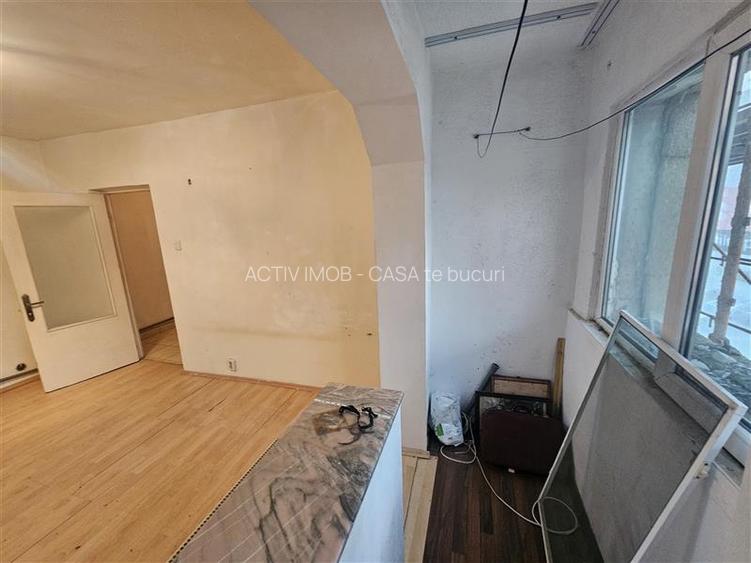 Resita, 2 Cam. Cf. 1, Et. 1, Micro 2 - 19