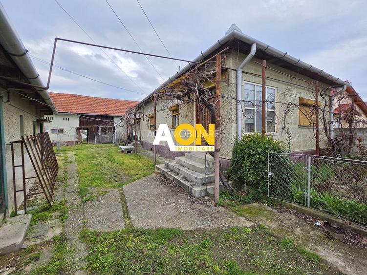 Teren intravilan parcelat, 1621 mp, cu casa demolabila, Barabant - 3