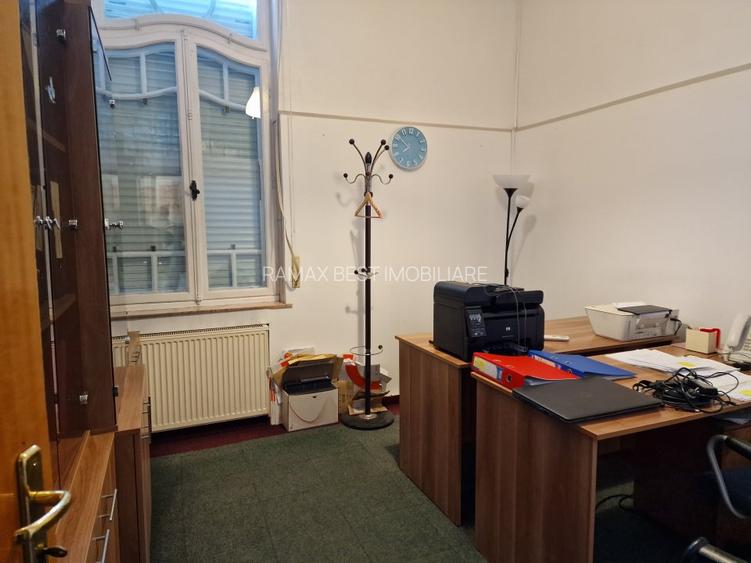 Piata Unirii, Mitropolie, 10 minute metrou, vila deosebita, strada Profesorilor, - 24