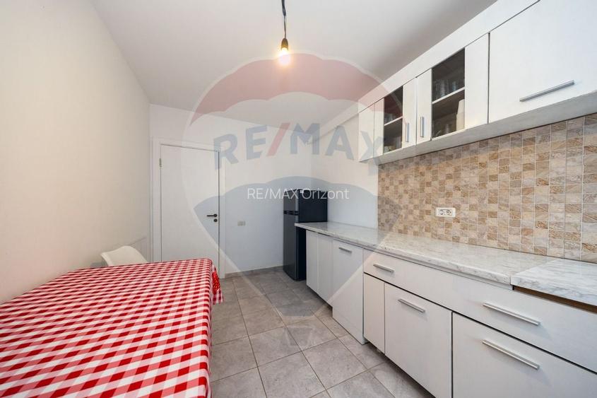 Apartament cu 3 camere de închiriat - 11