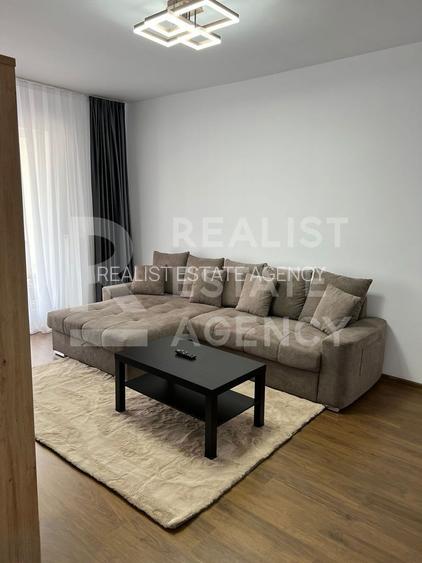 Vânzare, apartament 2 camere, zona Titan - 2