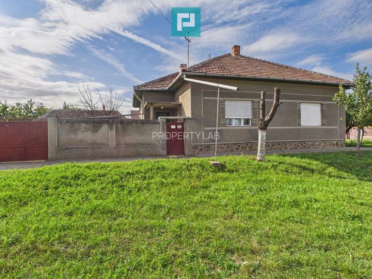 Casă cu teren generos, zonă centrală, Curtici - 23