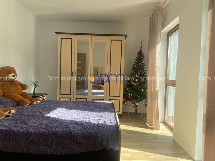 Vila spatioasa recent construita - 7