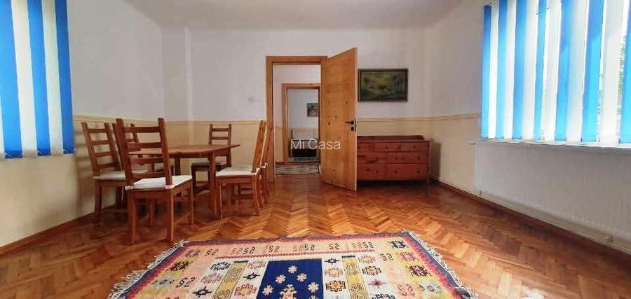 Casa cu suprafata de 140mp si teren 542mp,centrul localitatii Cristian - 2