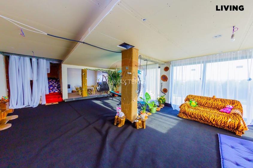 Casă de poveste cu panorama deosebita - 7