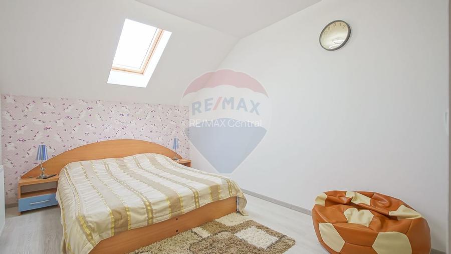 Comision zero, casa individuala + cabana A frame in Bod, la intrare - 27