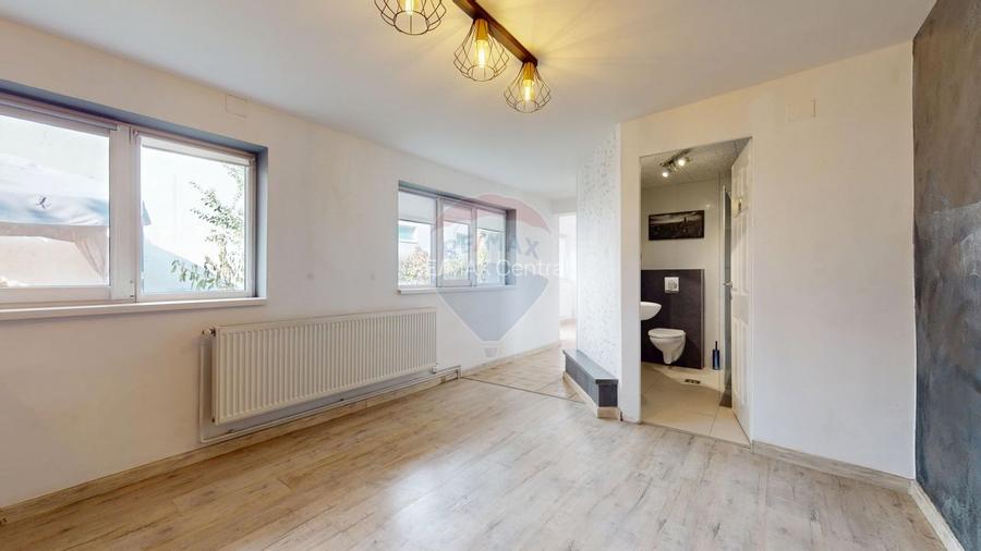 Închiriere imobil Brașov, zonă centrală, strada Aurel Vlaicu, curte - 6