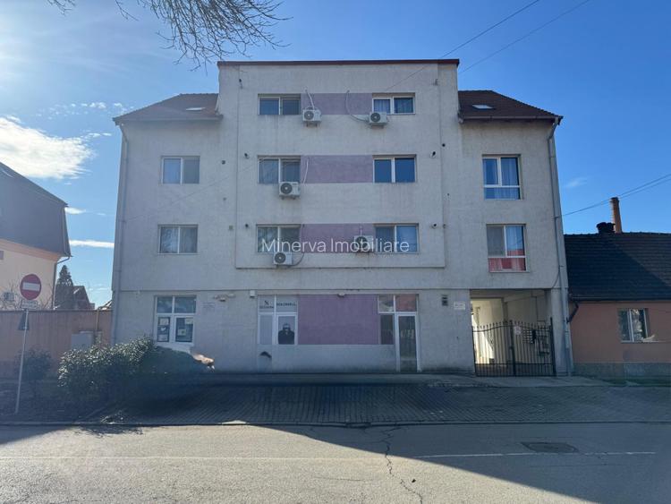 Spațiu comercial de închiriat (tip SAD)| Terasa + Parcare | Iosefin | Comision 0 - 13