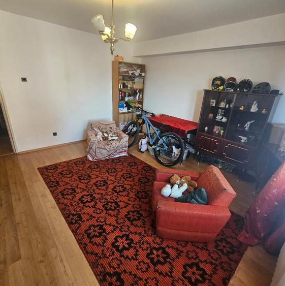 Apartament 3 camere intermediar, Racadau Tampei