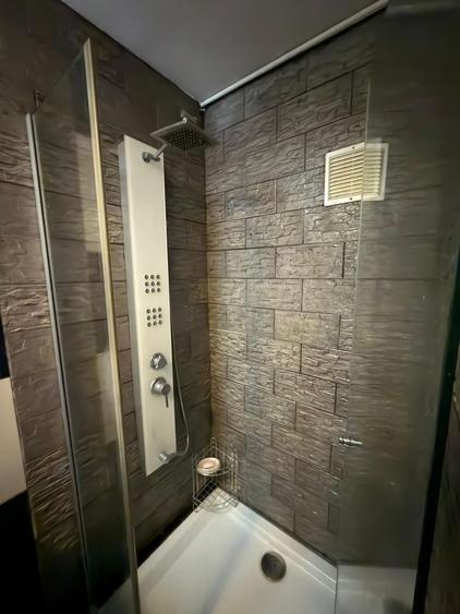 Craiova-Rovine, garsoniera de vanzare, 37 mp, 4/4, mobilata/utilata, 69900 euro