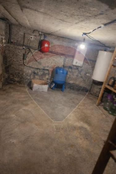 Casă / Vilă cu 5 camere de vânzare, Sarasau