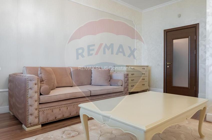 Penthouse de vanzare in Mamaia vedere frontala lac si marea Neagra - 36