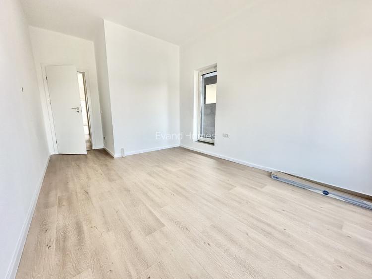 Duplex pe parter cu 3 camere - Mosnita Veche - 3