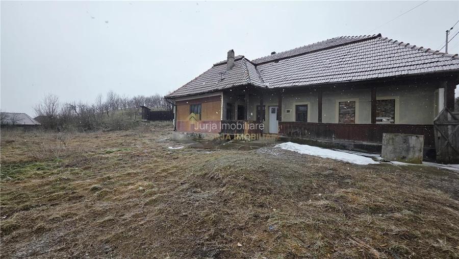 CASA 4 CAMERE 141 MP UTILI  CURTE LIBERA 1688 MP TEREN TOTAL 1839 - 2