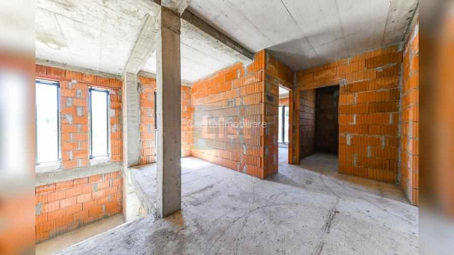 Casa Individuala | Roata Faget | Vitraje ample - 15