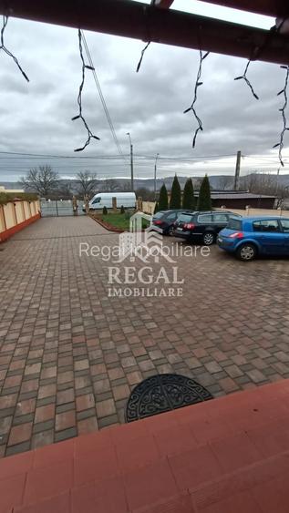 Casă deosebită, finisaje premium, ideală ptr. locuință sau investiție - 13