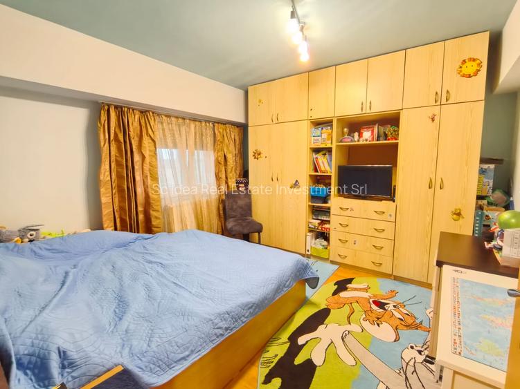 Apartament cu 4 camere -ETAJ INTERMEDIAR- 5 minute Medicina - 5