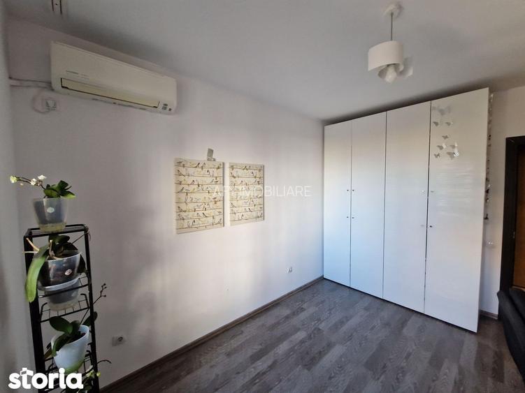 Proprietar, inchiriez apartament cu 3 camere, Bloc 2017, 2xbai, AC - 5