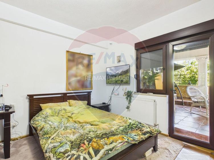 Apartament cu terasă într-o vilă interbelică B-dul Primaverii - 11