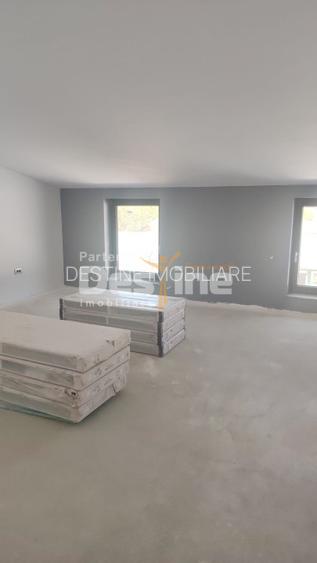 Spatiu comercial nou. Spatiu birouri - 14