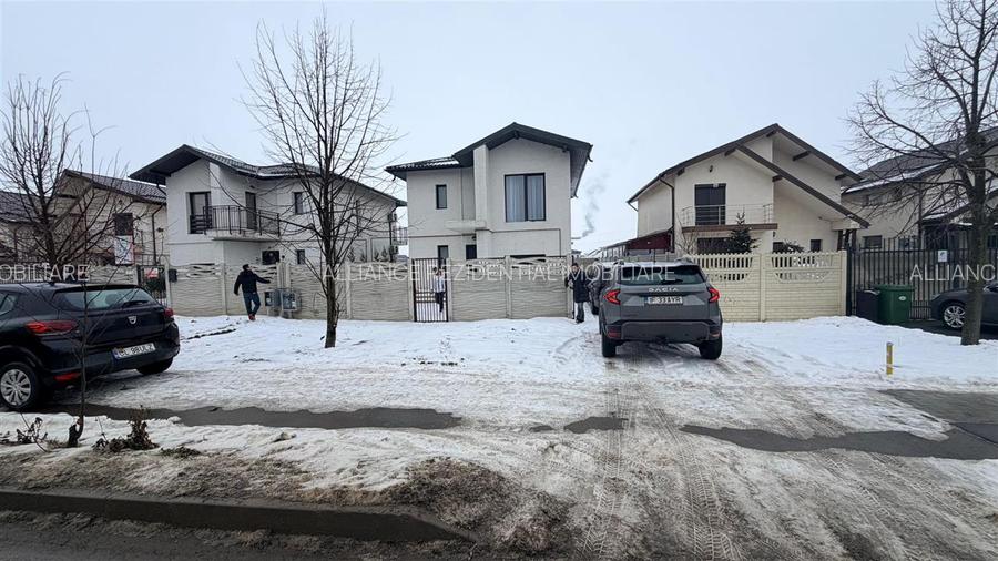 B-dul 1 MAI - Stradal - Mobilata si Utilata - 4 camere - - 2