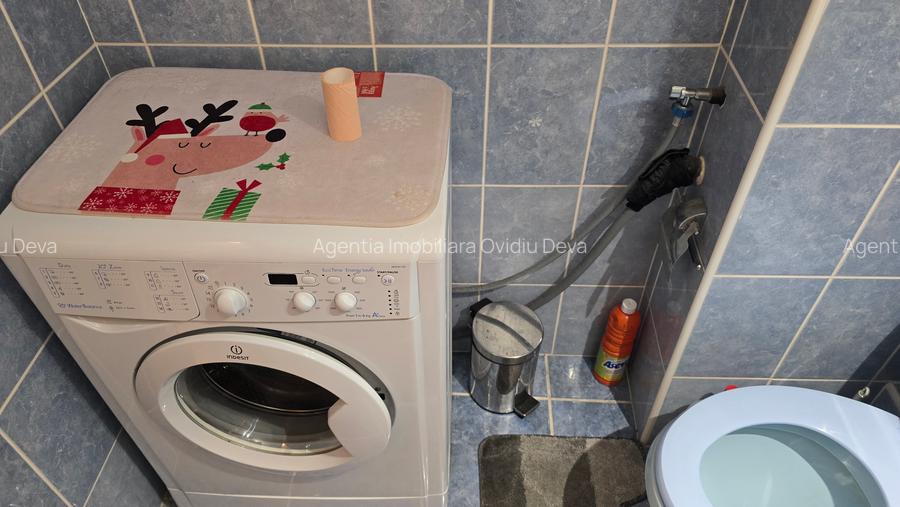 Inchiriez garsoniera decomandata in Deva, zona Zamfirescu, etaj 2 - 7