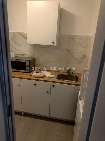 Garsonieră Titan, parter cu balcon, mobilată complet, prima închiriere - 3