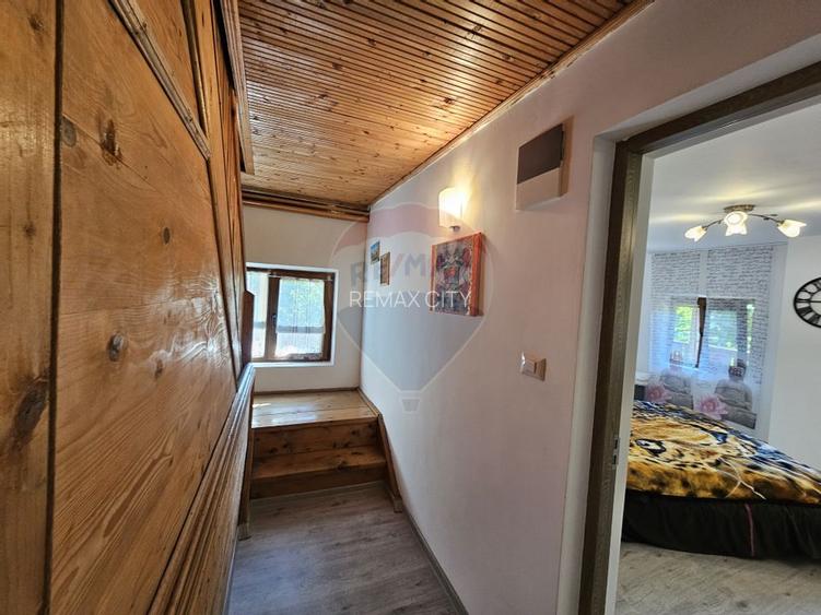 Casă solidă din cărămidă, mobilată, garaj, teren generos – Tarcău - 15