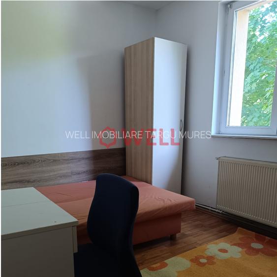 DE VÂNZARE APARTAMENT CU 3 CAMERE - 4