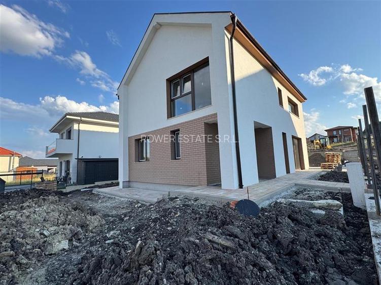 Casa Individuala + Garaj situata in Chinteni - 11