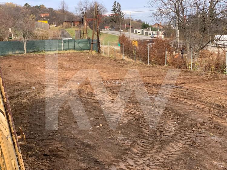 Teren Intravilan de vanzare -Tropinii Rasinari 565 mp - 2